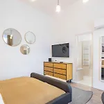 - Stylish - Easy Sleep * Budapest